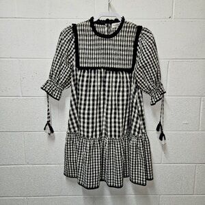 Hunter Bell Megan Gingham Smocked Puff Sleeve Checkered dress Size Xs